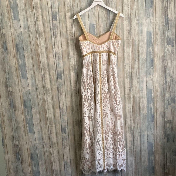 NEW FOXIEDOX LACE OVERLAY MAXI DRESS WHITE METALLIC GOLD EYELASH HEM | Small - Picture 6 of 17
